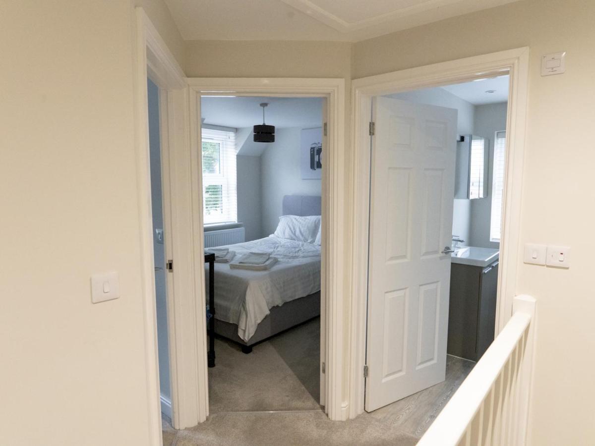 Townhouse In The Heart Of Poole With Beach Hut Apartment Ngoại thất bức ảnh